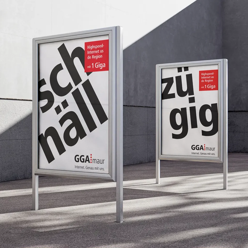 Zwei Plakate hintereinander, Sujet schnäll und zügig