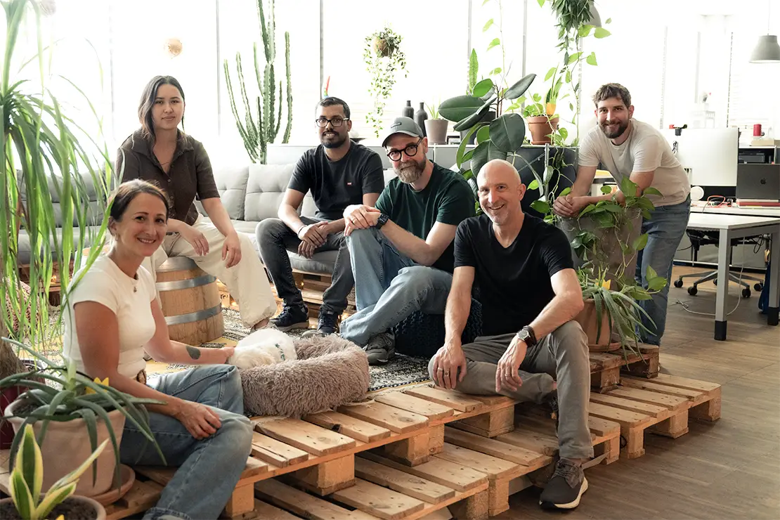 Team in der Lounge