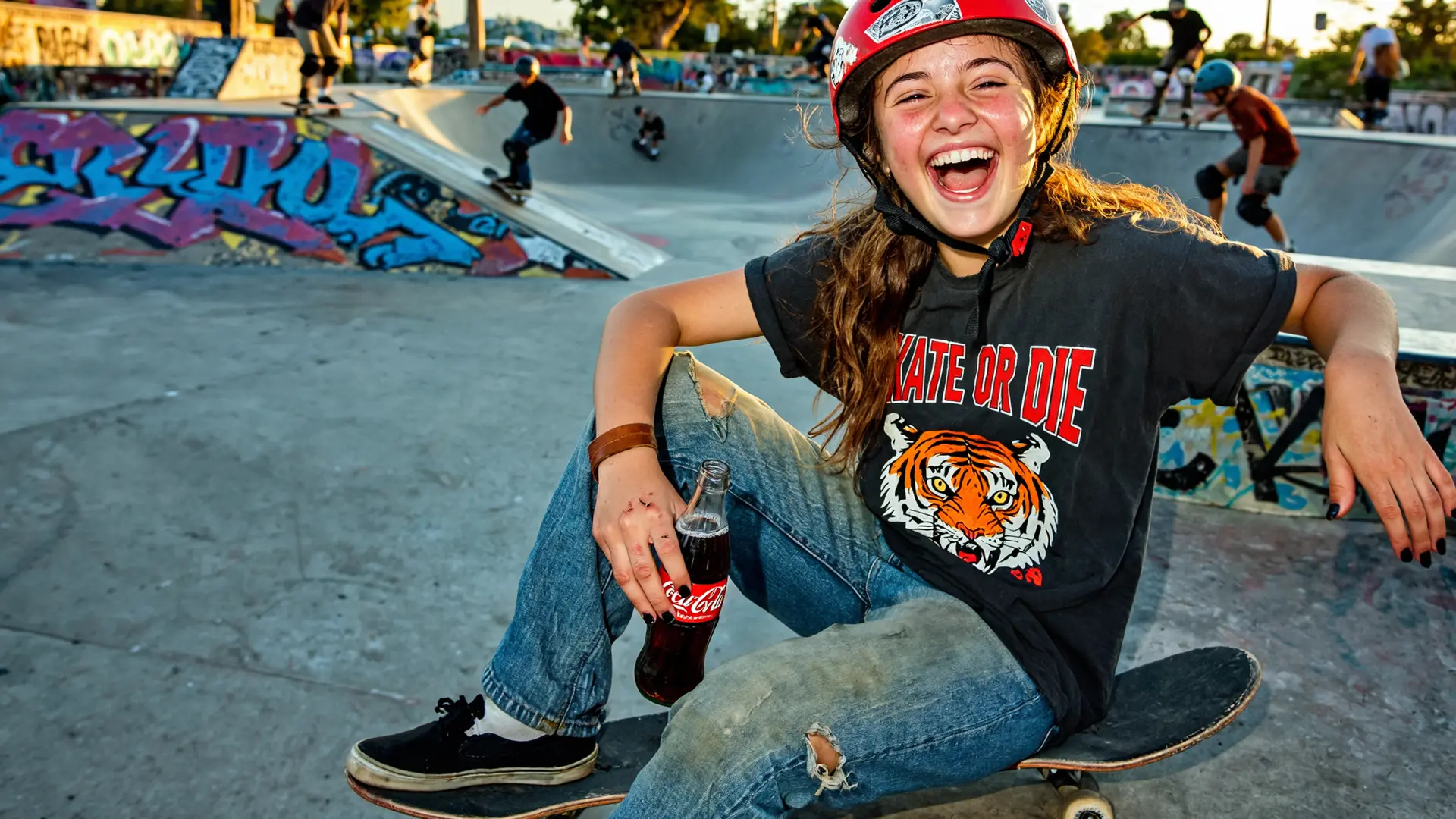 Mädchen im Skatepark