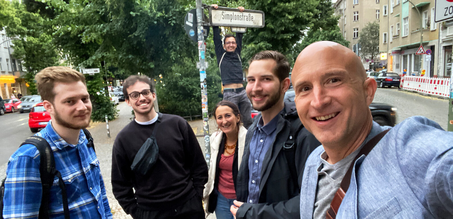 Agentur Schmucki-Team an der Simplonstrasse in Berlin